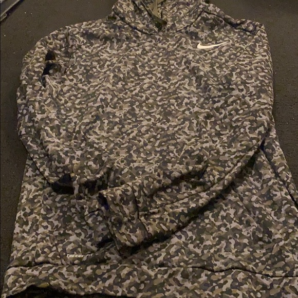 Nike Other - Nike Sweatshirt